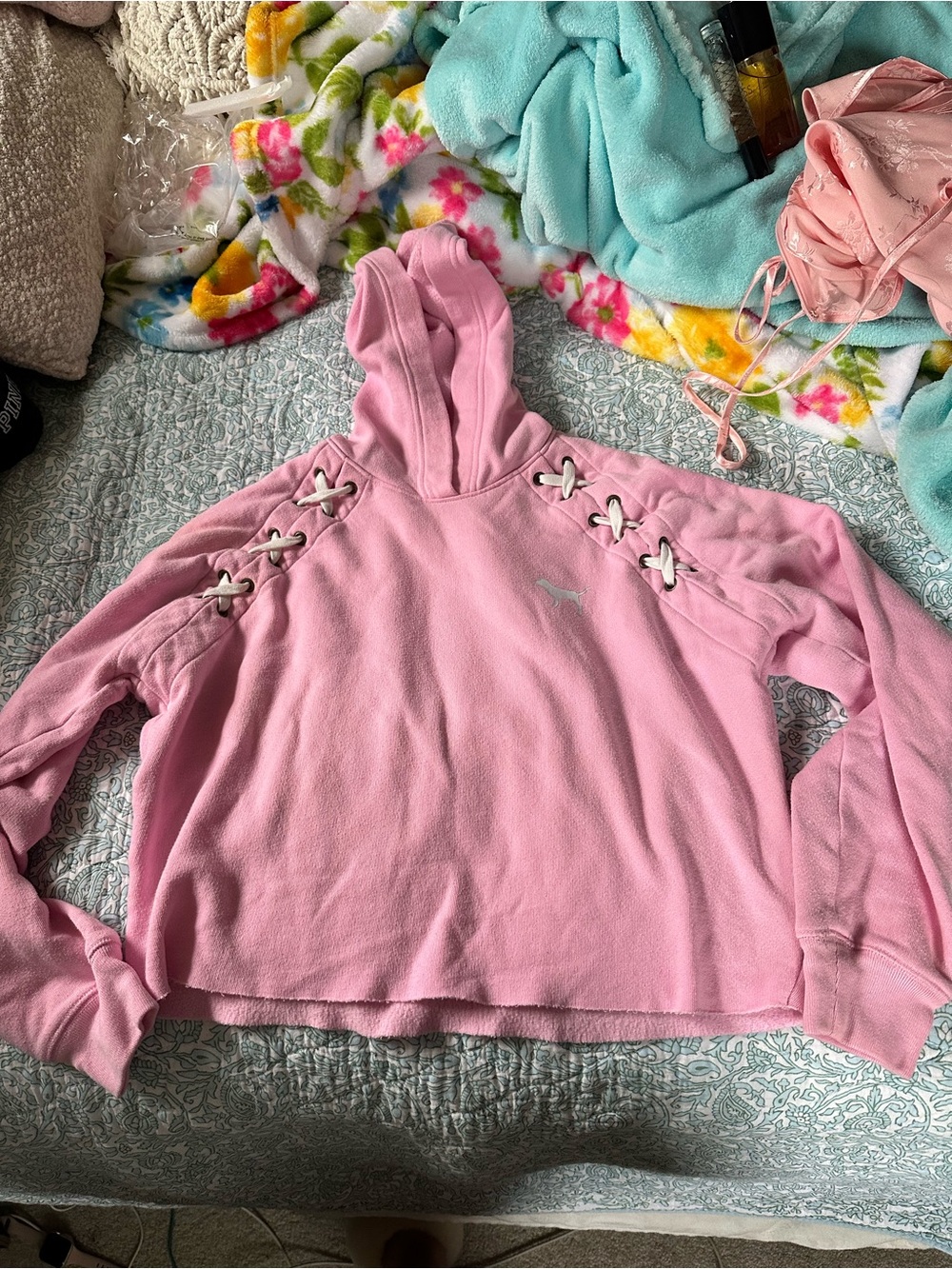 Victoria’s Secret pink cropped hoodie size xs